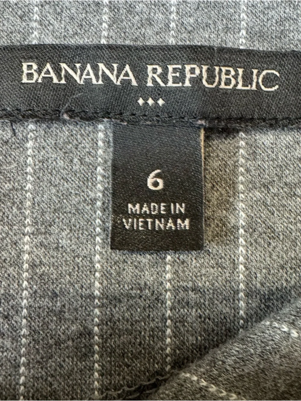 Banana Republic Grey Pinstripe Sheath Dress – Size 6 - Picture 4 of 11